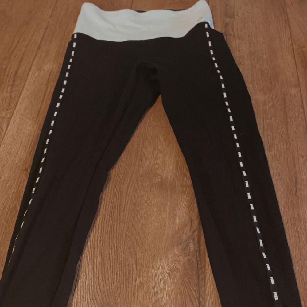 Pink high rise yoga pants/leggings